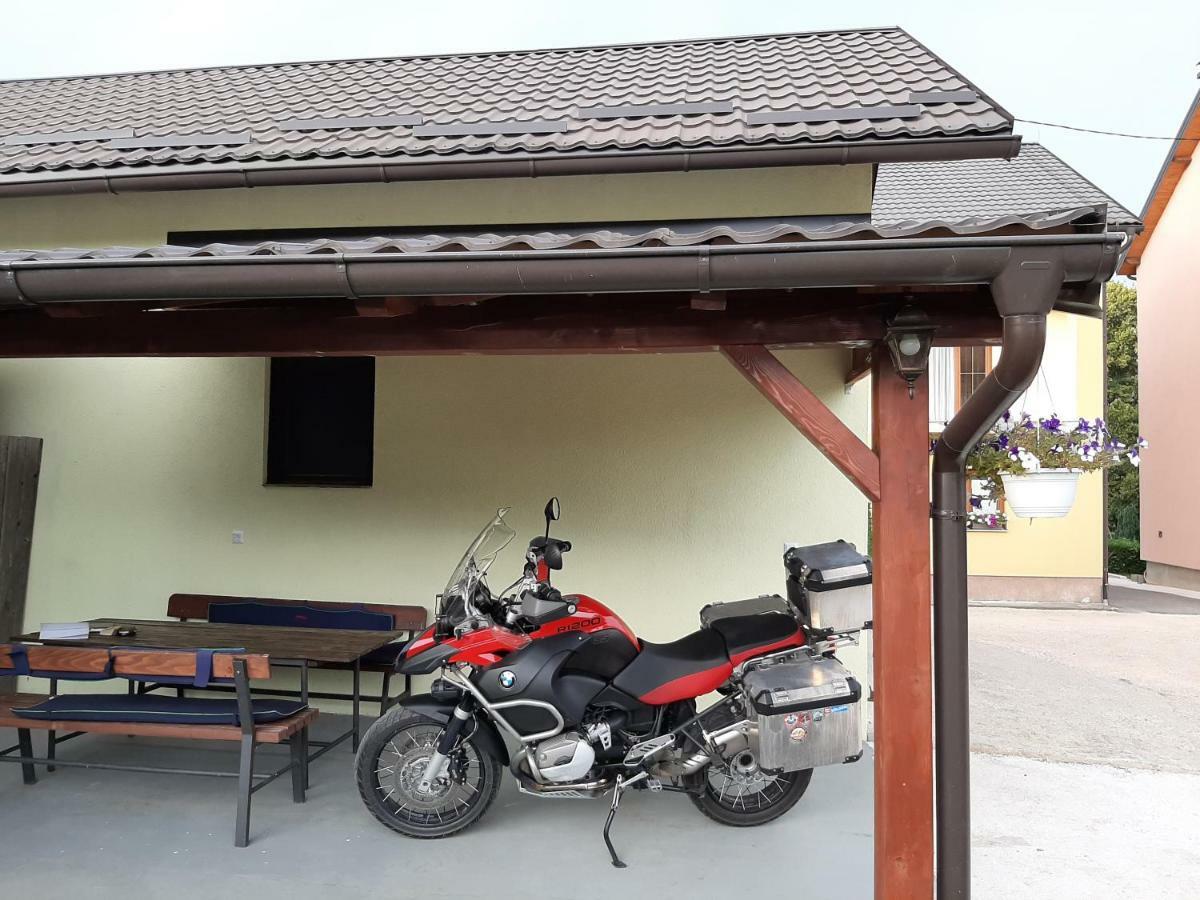Guesthouse Mario โคเรนนิซา ภายนอก รูปภาพ