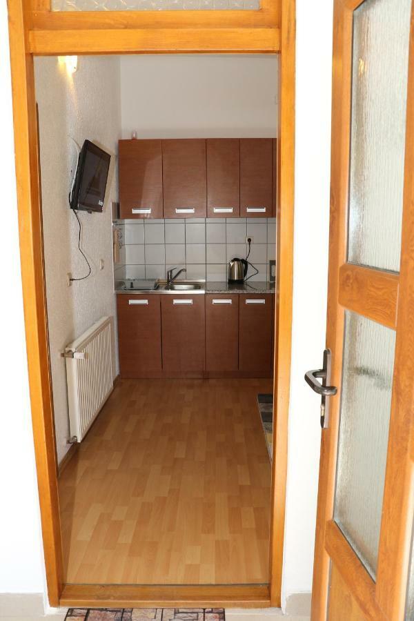 Guesthouse Mario โคเรนนิซา ภายนอก รูปภาพ